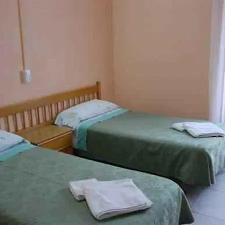 Pensión Casa Del Patriarca 2*