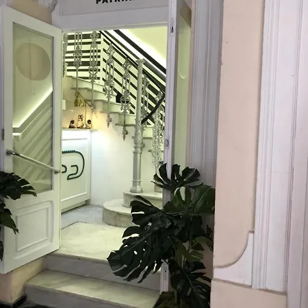 ゲストハウス パンション パリ 3*